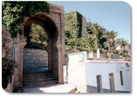 entrada al paseo de las flores